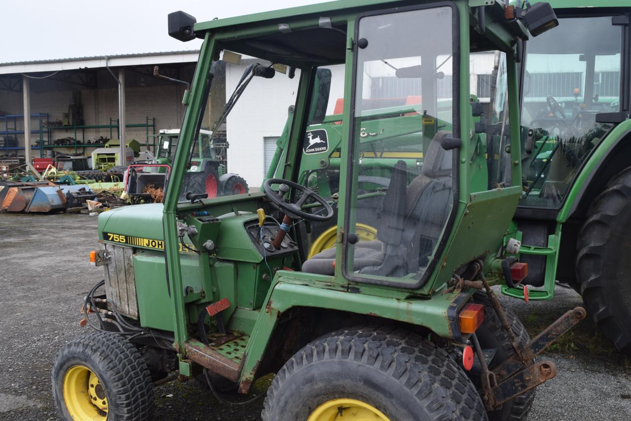 John Deere 755 - Tractor: foto 3 John Deere 755 - Tractor: foto 3