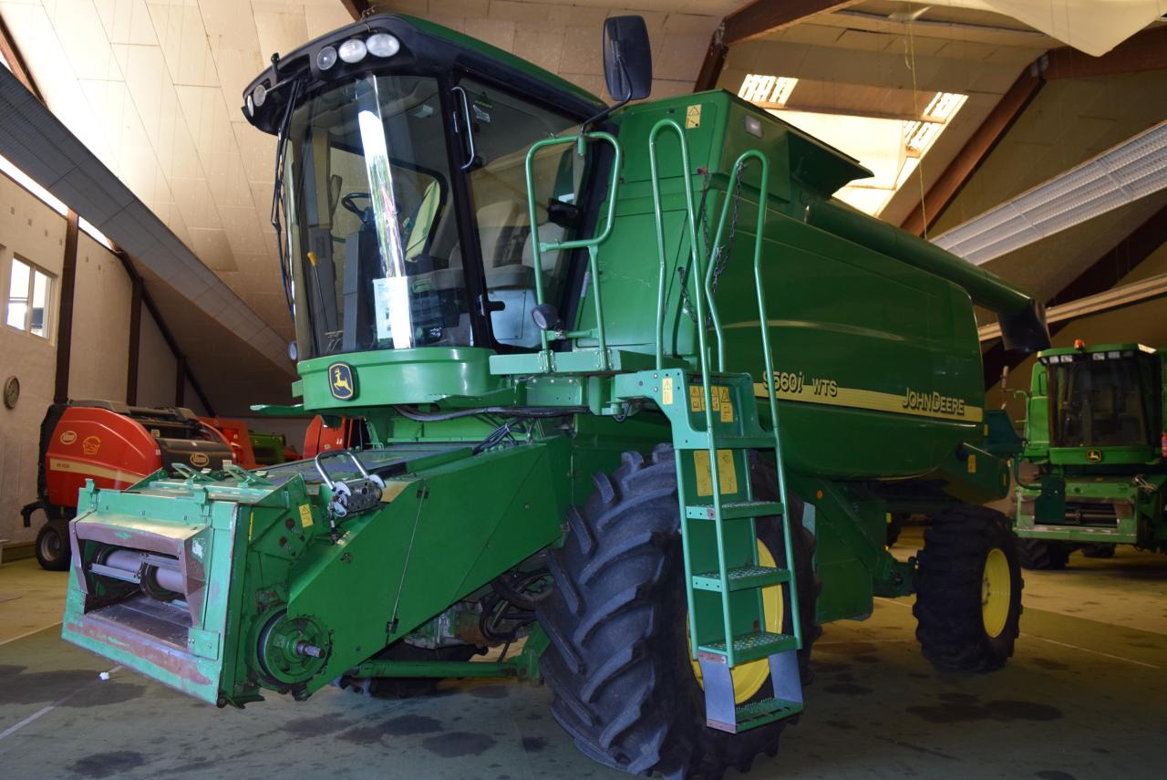 John Deere 9560 i WTS - Cosechadora de granos: foto 4 John Deere 9560 i WTS - Cosechadora de granos: foto 4