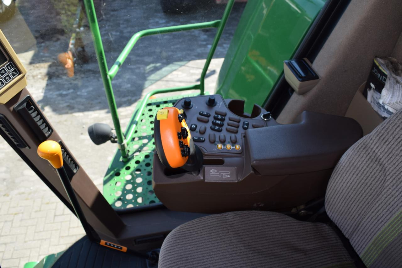 Cosechadora de granos John Deere W 650: foto 7