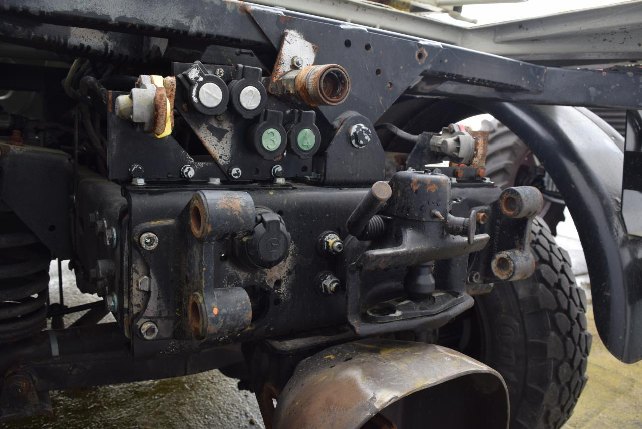 Mercedes-Benz U 90 - Camión volquete: foto 4 Mercedes-Benz U 90 - Camión volquete: foto 4