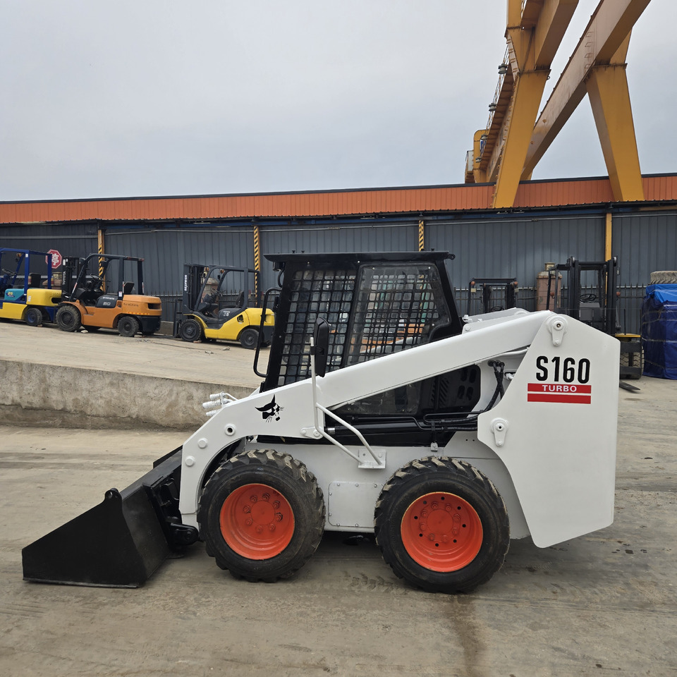 BOBCAT S160 - Minicargadora: foto 2 BOBCAT S160 - Minicargadora: foto 2