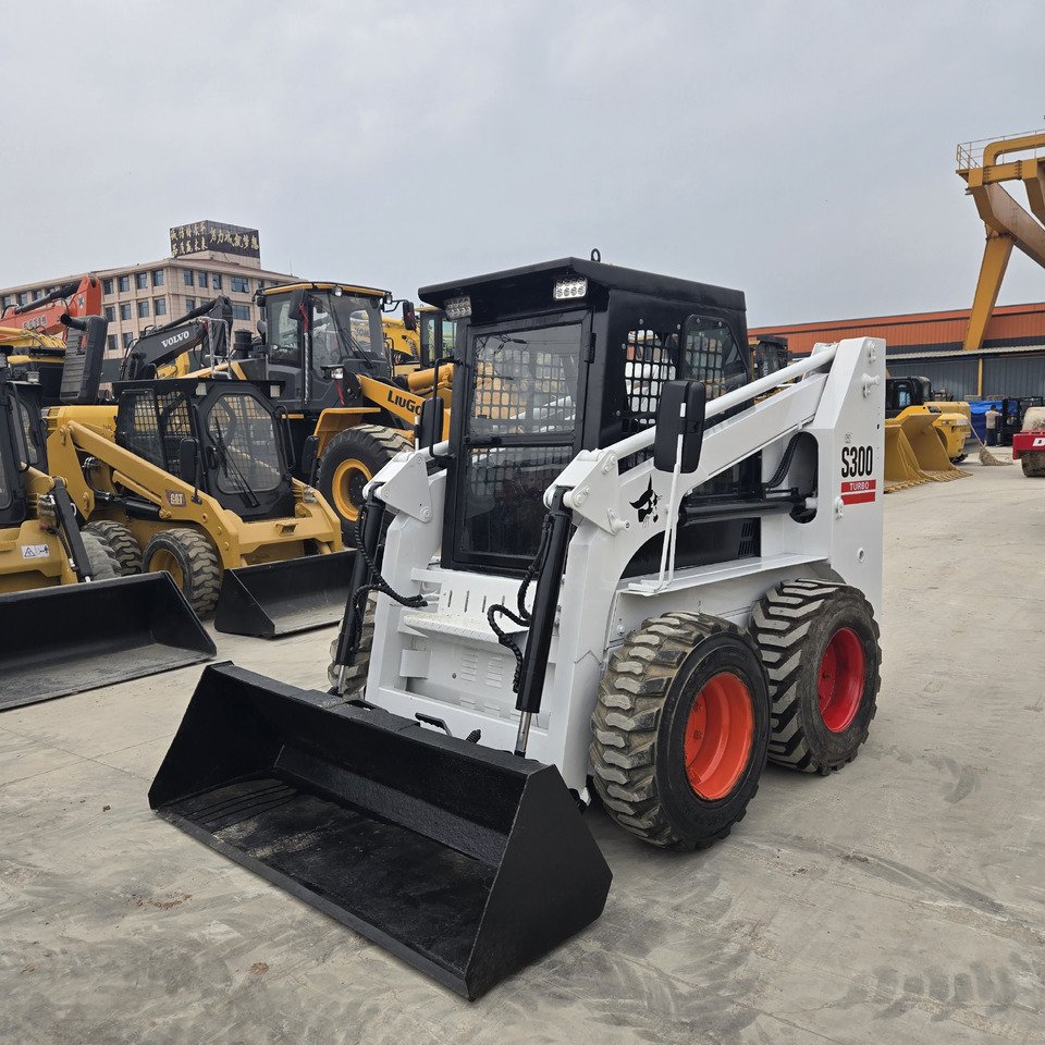 BOBCAT S300 - Minicargadora: foto 3 BOBCAT S300 - Minicargadora: foto 3