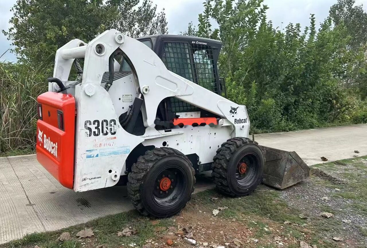 Minicargadora Bobcat S300: foto 7