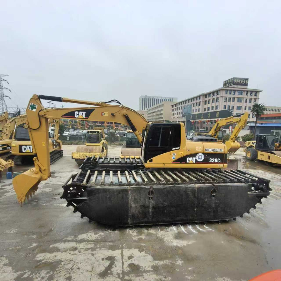 Excavadora anfibia CAT 320C: foto 7
