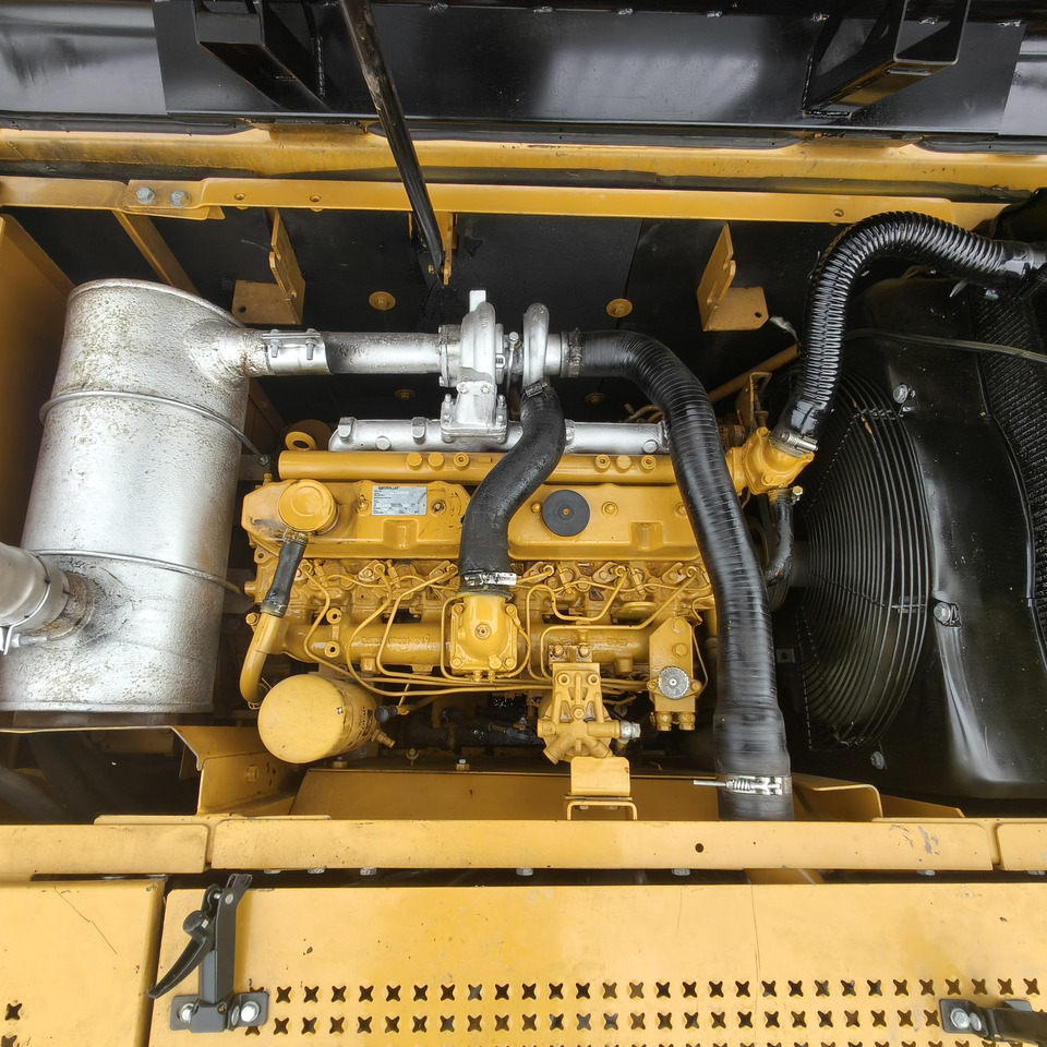 Excavadora anfibia CAT 320C: foto 9