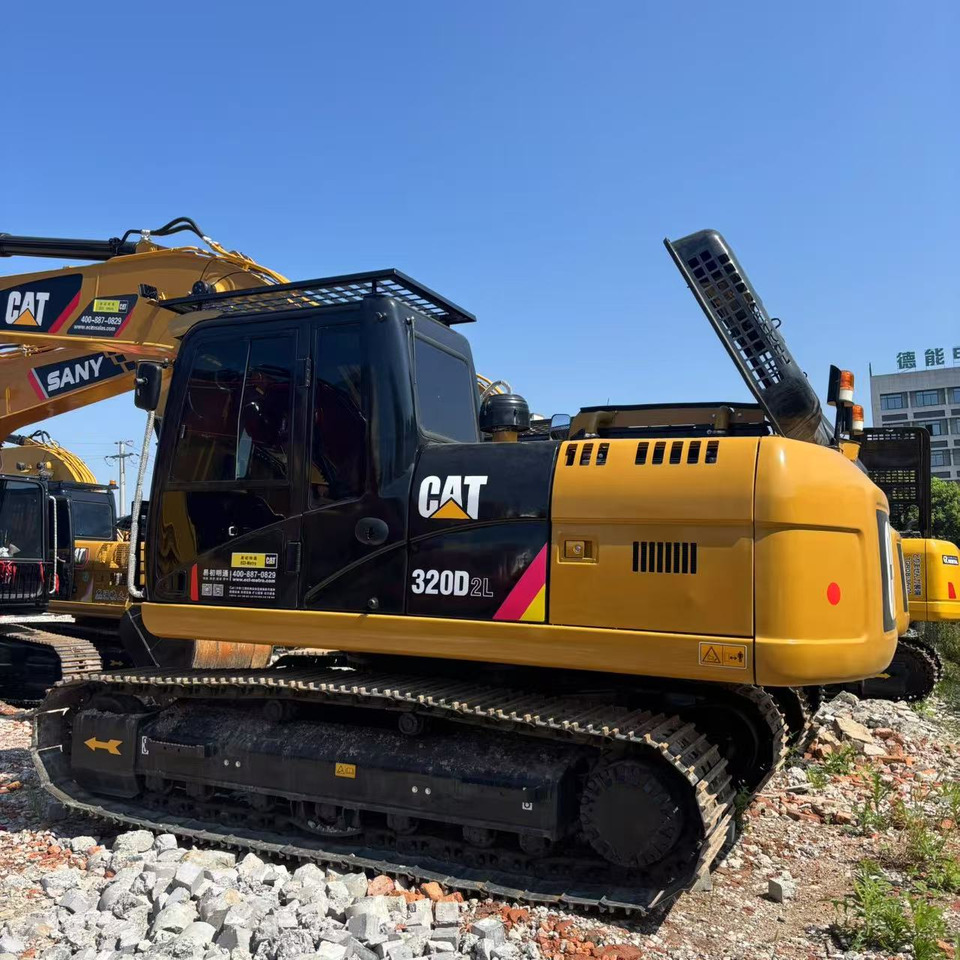 CAT 320D2L - Excavadora de cadenas: foto 1 CAT 320D2L - Excavadora de cadenas: foto 1