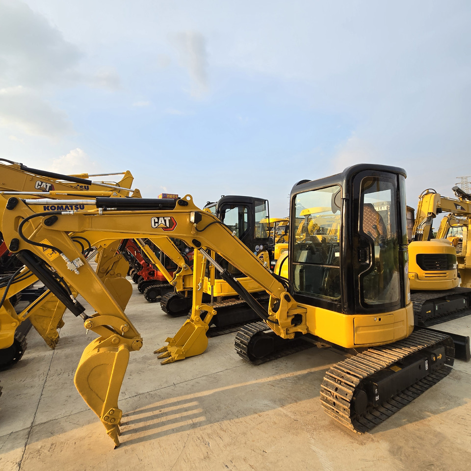CATERPILLAR 303.5 - Miniexcavadora: foto 2 CATERPILLAR 303.5 - Miniexcavadora: foto 2