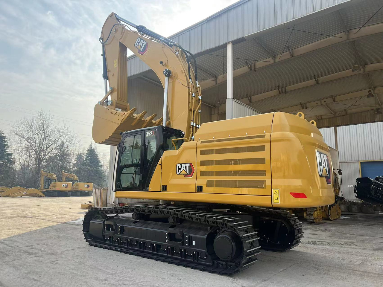CATERPILLAR 352 - Excavadora de cadenas: foto 1 CATERPILLAR 352 - Excavadora de cadenas: foto 1