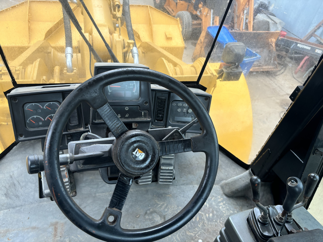 Cargadora de ruedas CATERPILLAR 966G: foto 8 Cargadora de ruedas CATERPILLAR 966G: foto 8