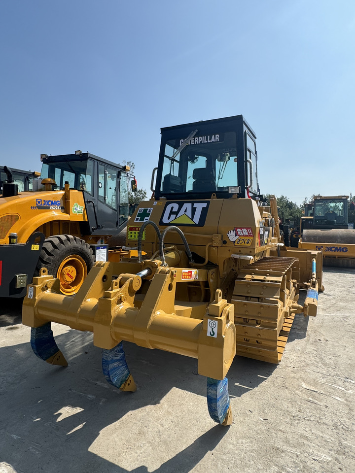 Bulldozer CATERPILLAR D6G: foto 9