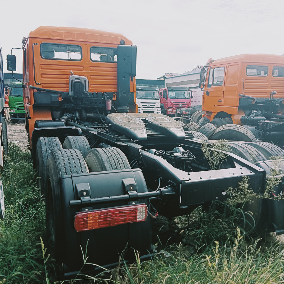 SHACMAN F3000 - Cabeza tractora: foto 5 SHACMAN F3000 - Cabeza tractora: foto 5