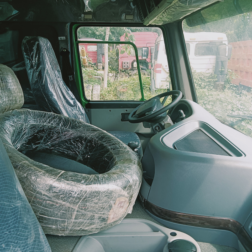 SINOTRUK HOWO - Cabeza tractora: foto 4 SINOTRUK HOWO - Cabeza tractora: foto 4