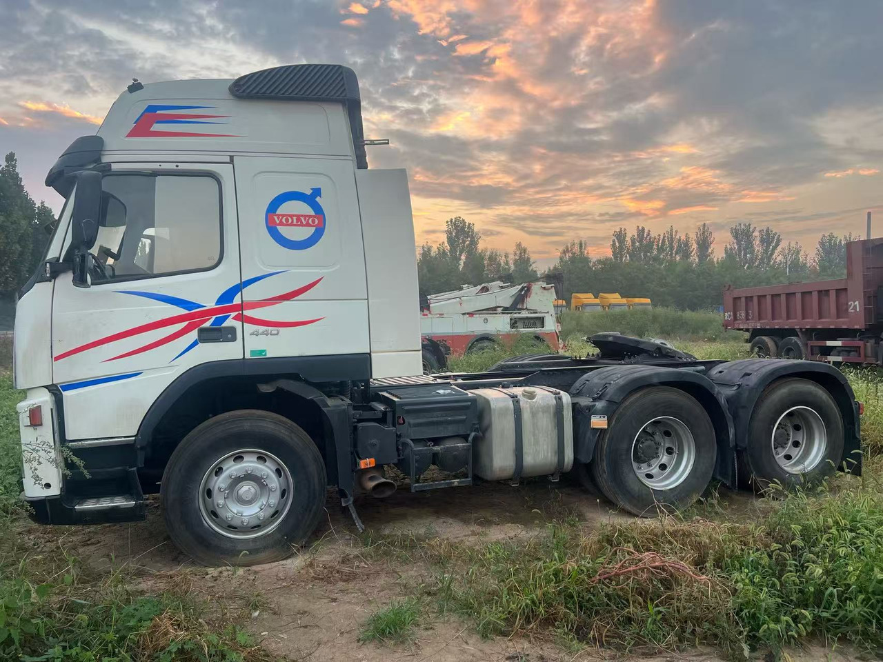 Cabeza tractora Volvo FM440: foto 7