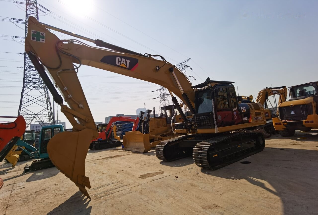 Caterpillar 329D2L - Excavadora de cadenas: foto 1 Caterpillar 329D2L - Excavadora de cadenas: foto 1