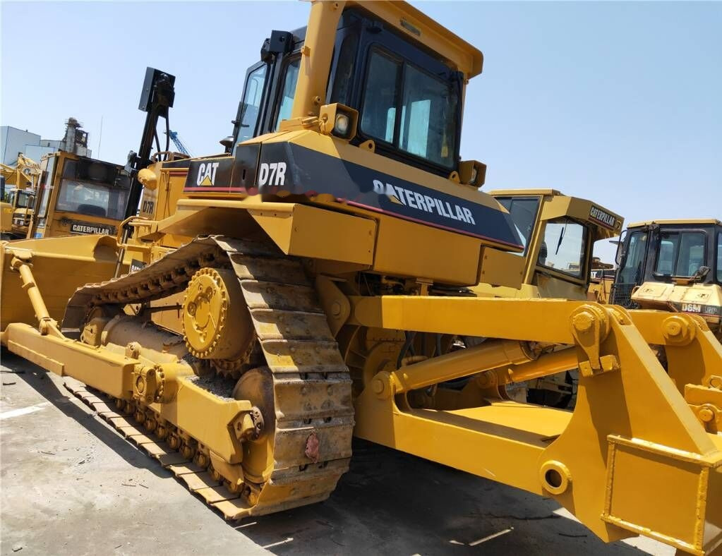Caterpillar D7R - Bulldozer: foto 1 Caterpillar D7R - Bulldozer: foto 1