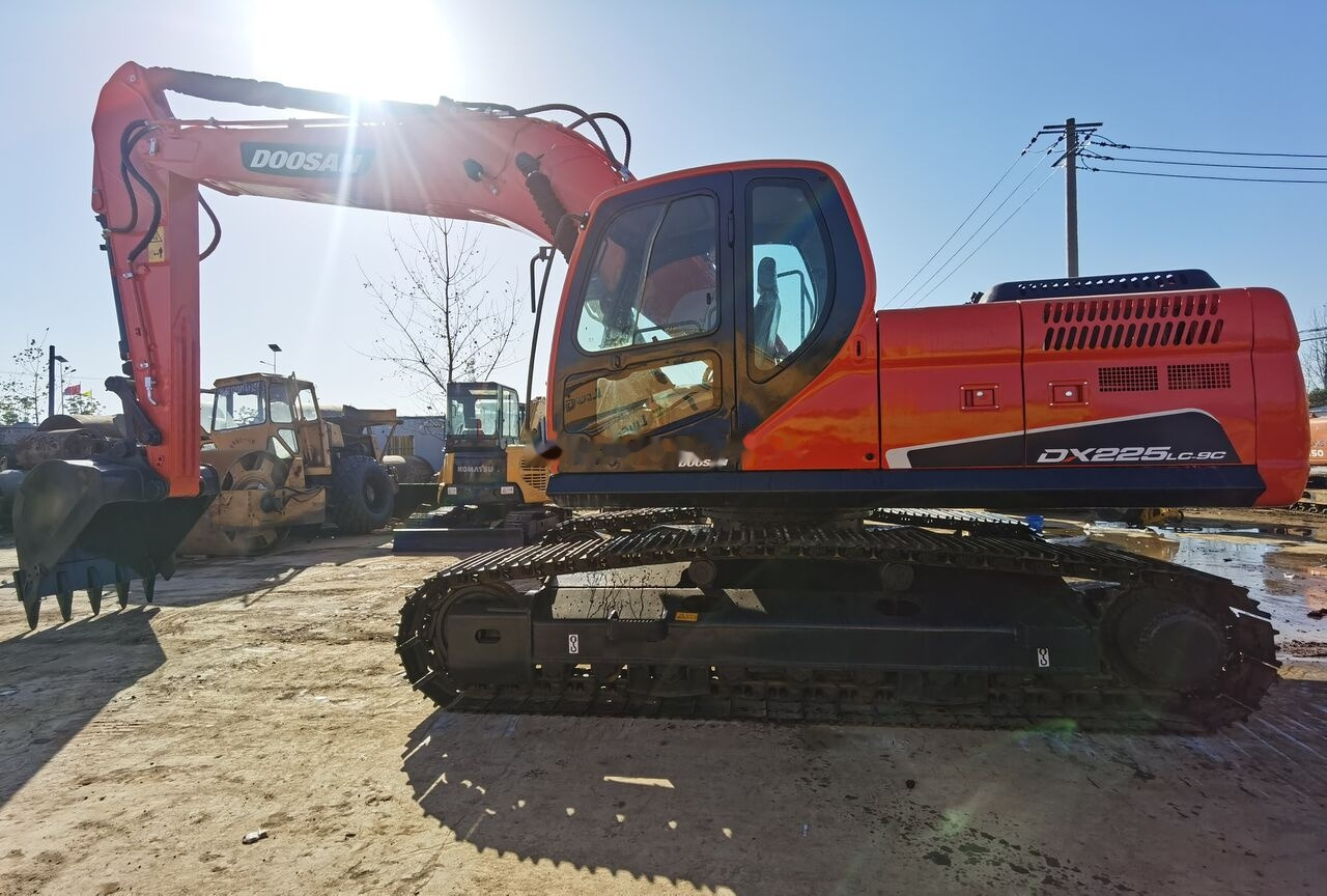 Doosan DX225LC - Excavadora de cadenas: foto 4 Doosan DX225LC - Excavadora de cadenas: foto 4