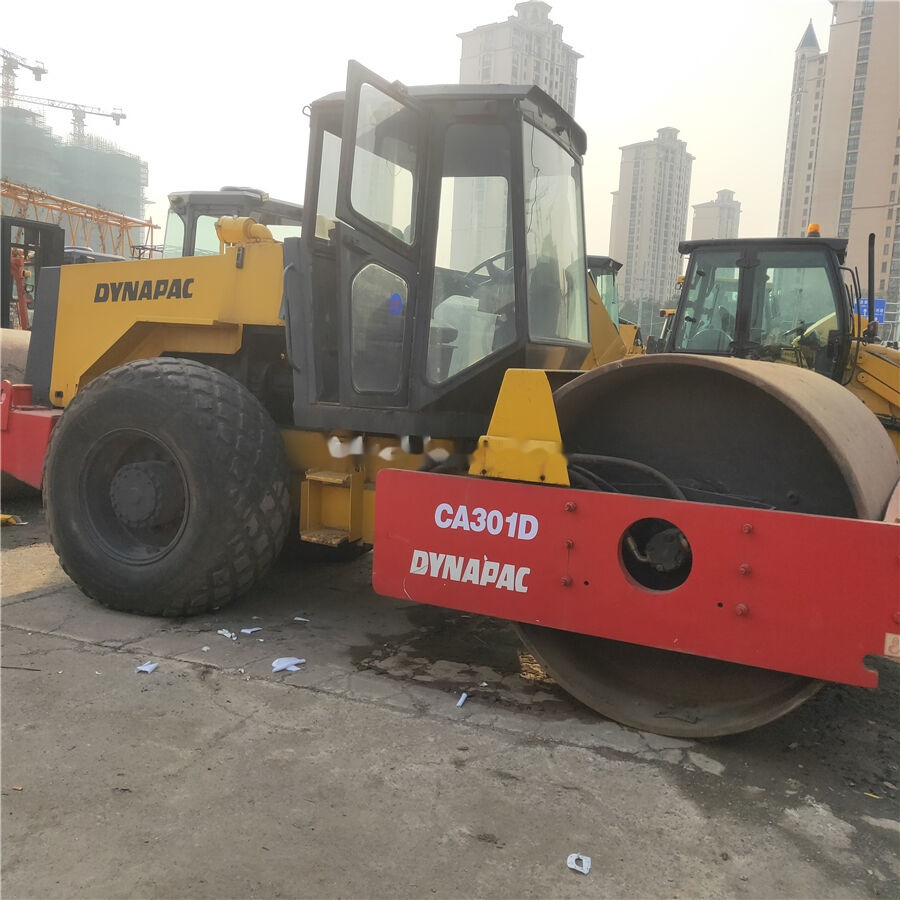 Leasing de Dynapac CA301D Dynapac CA301D: foto 6