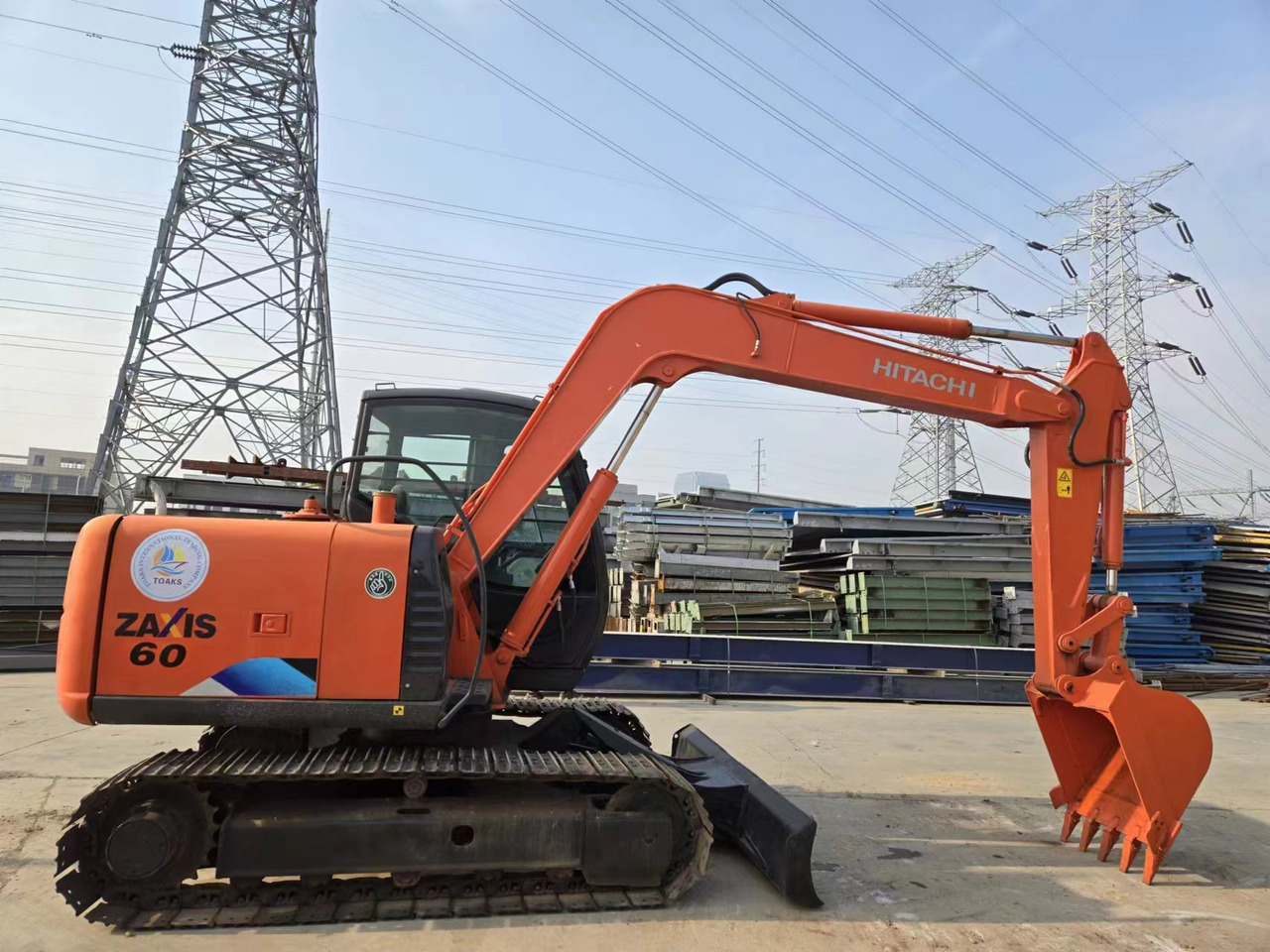 HITACHI ZX60 - Miniexcavadora: foto 1 HITACHI ZX60 - Miniexcavadora: foto 1