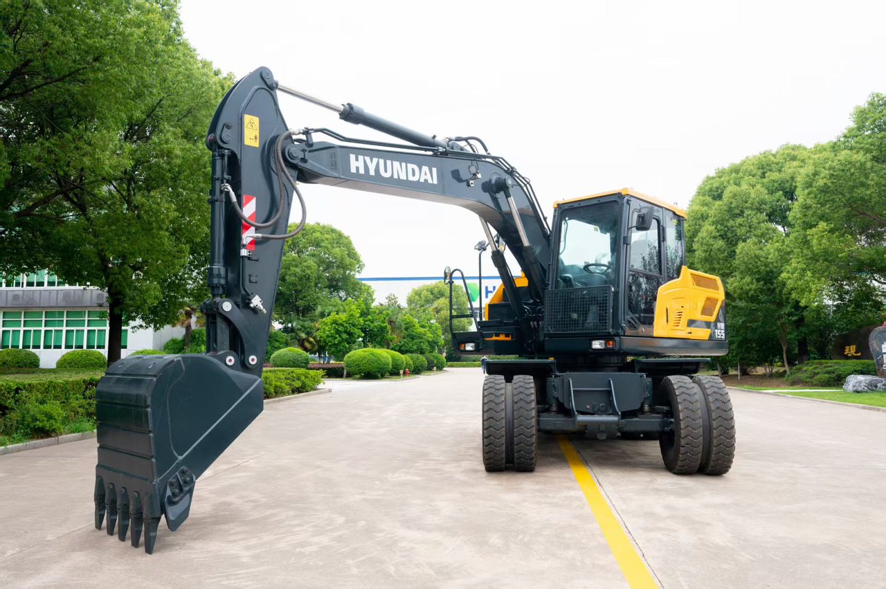 HYUNDAI HW155 - Excavadora de ruedas: foto 3 HYUNDAI HW155 - Excavadora de ruedas: foto 3
