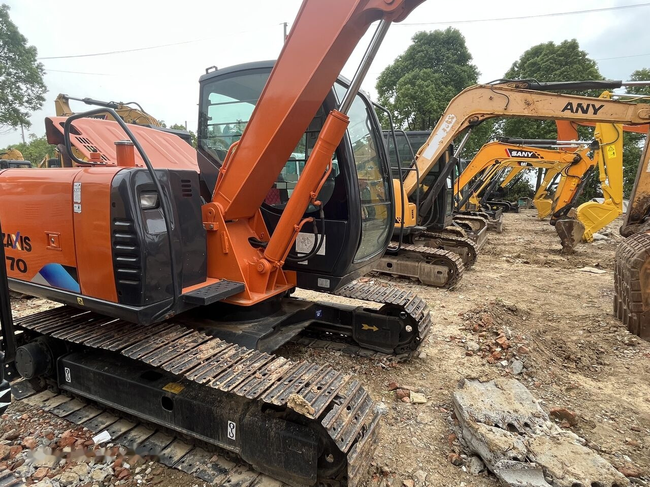 Hitachi ZX70 - Miniexcavadora: foto 2 Hitachi ZX70 - Miniexcavadora: foto 2