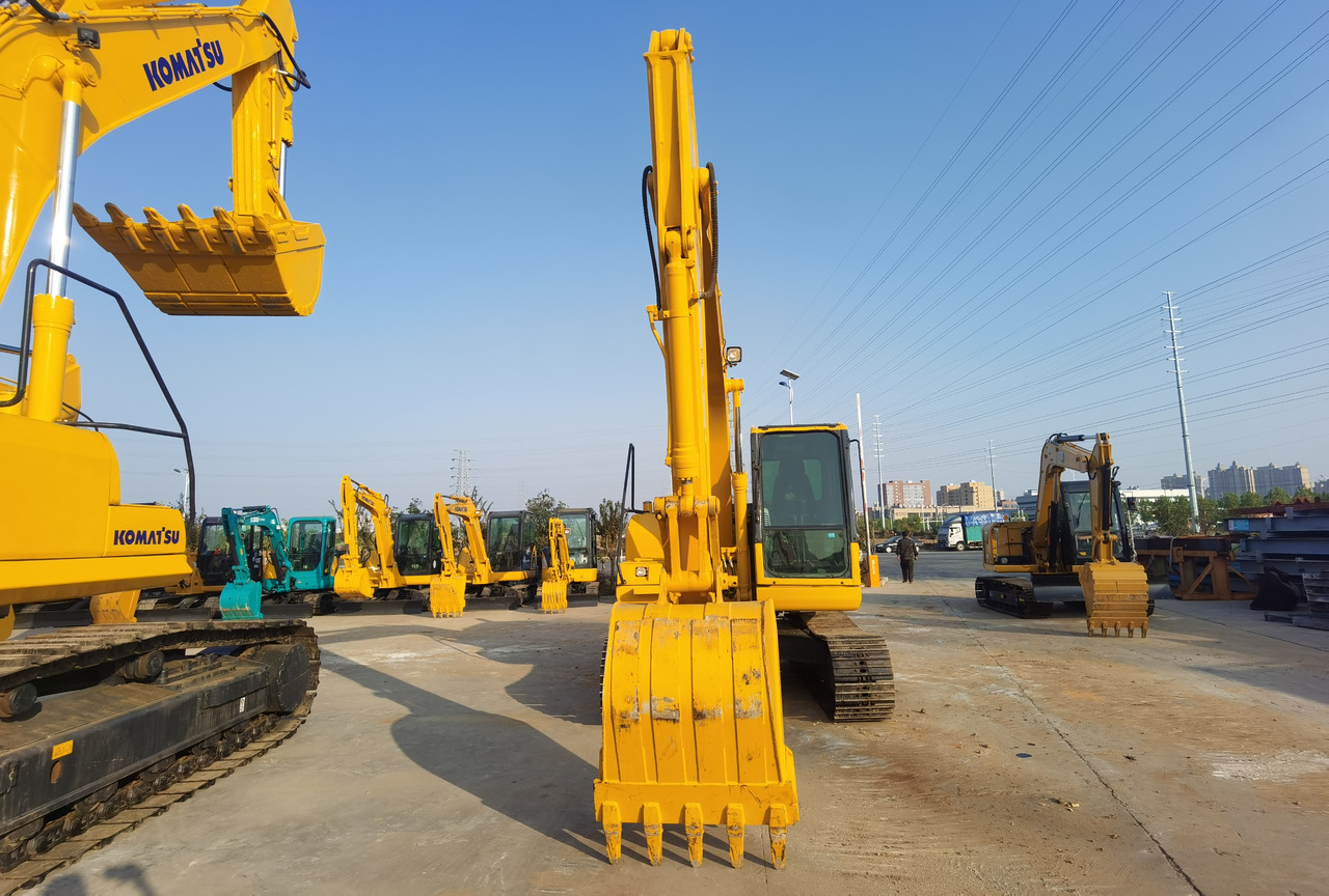 KOMATSU PC130-7 - Miniexcavadora: foto 4 KOMATSU PC130-7 - Miniexcavadora: foto 4