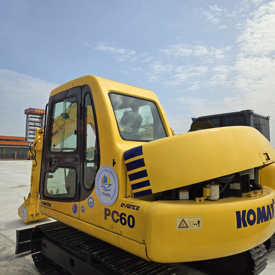 KOMATSU PC60 - Miniexcavadora: foto 2 KOMATSU PC60 - Miniexcavadora: foto 2