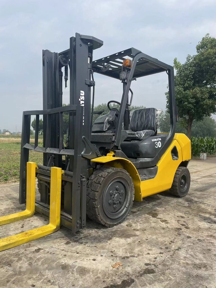 Komatsu FD30 - Carretilla elevadora diésel: foto 3 Komatsu FD30 - Carretilla elevadora diésel: foto 3