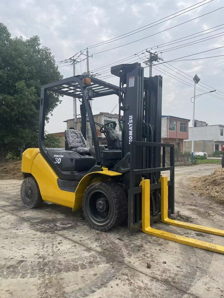 Komatsu FD30 - Carretilla elevadora diésel: foto 4 Komatsu FD30 - Carretilla elevadora diésel: foto 4