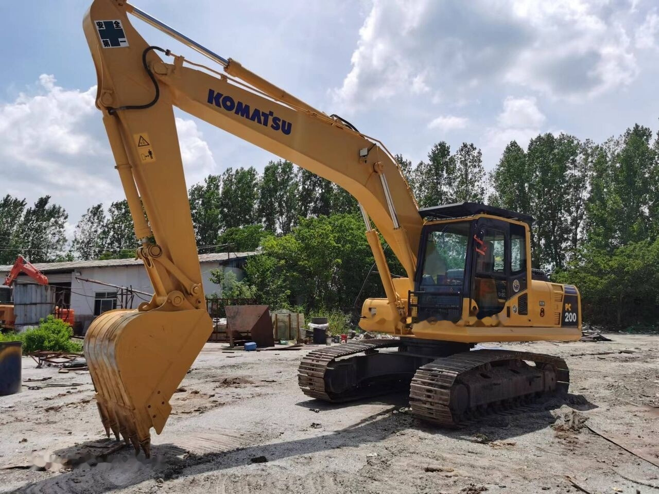 Komatsu PC200 - Excavadora de cadenas: foto 1 Komatsu PC200 - Excavadora de cadenas: foto 1