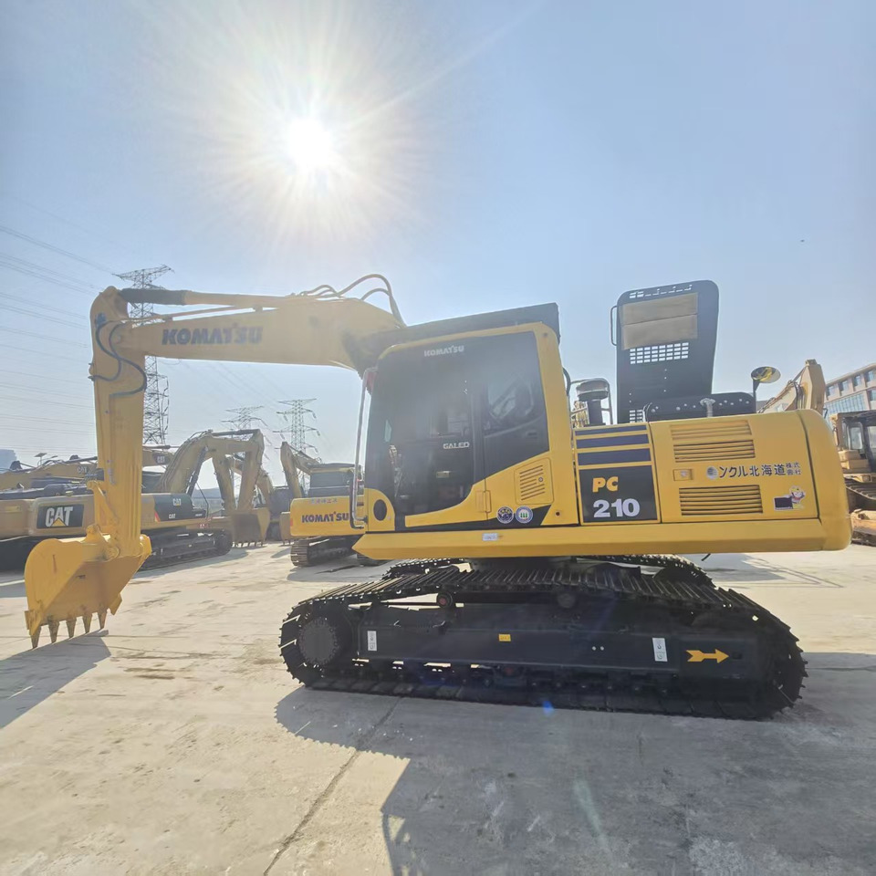 Komatsu PC210-8 - Excavadora de cadenas: foto 4 Komatsu PC210-8 - Excavadora de cadenas: foto 4