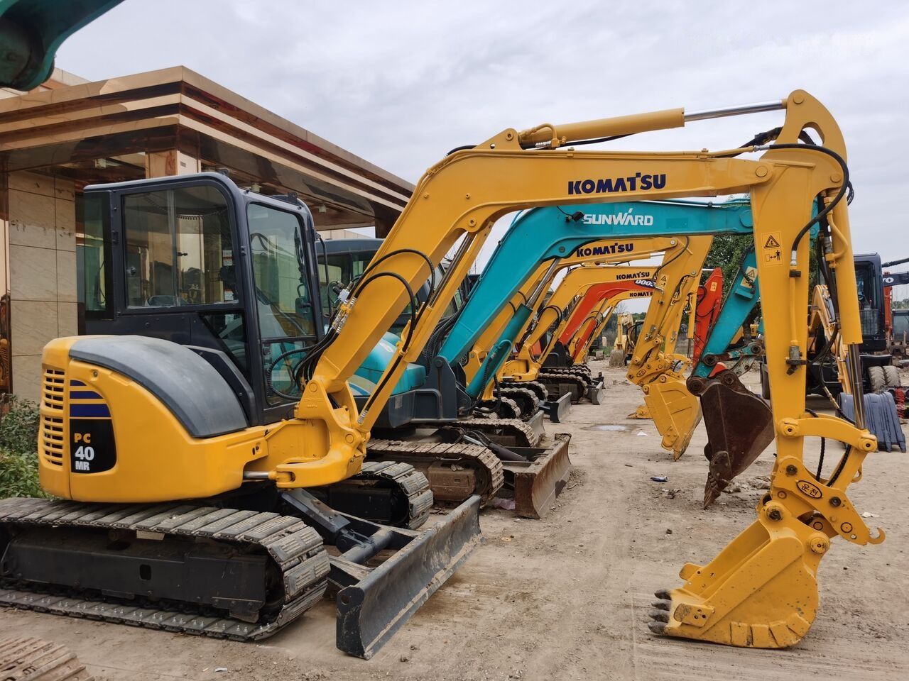 Komatsu PC40 - Miniexcavadora: foto 2 Komatsu PC40 - Miniexcavadora: foto 2