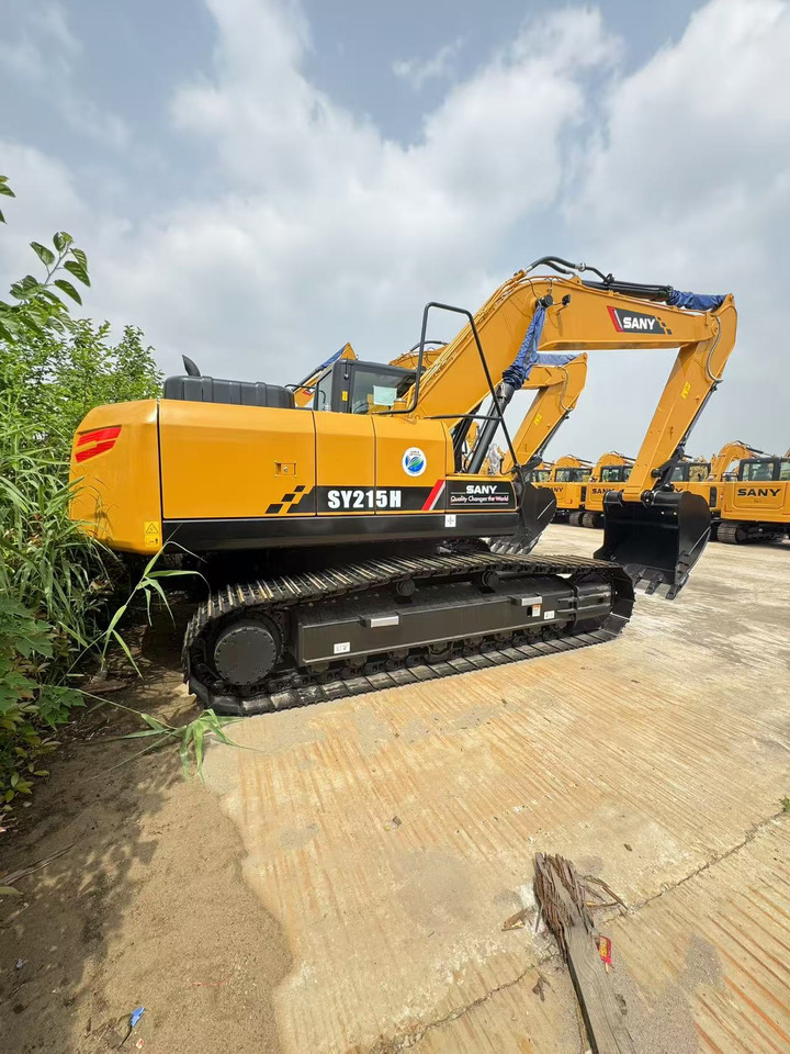SANY SY215H - Excavadora de cadenas: foto 1 SANY SY215H - Excavadora de cadenas: foto 1