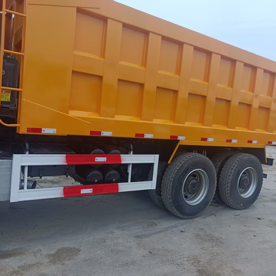 SHACMAN F3000 - Camión volquete: foto 4 SHACMAN F3000 - Camión volquete: foto 4