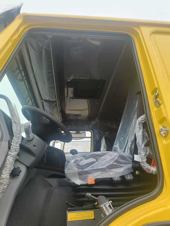 Camión volquete SINOTRUK HOWO 6x4: foto 10 Camión volquete SINOTRUK HOWO 6x4: foto 10