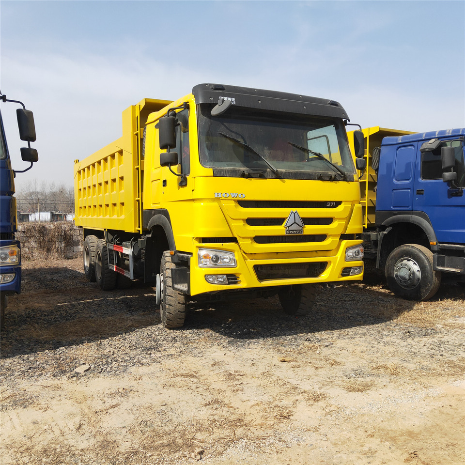 SINOTRUK HOWO - Camión volquete: foto 4 SINOTRUK HOWO - Camión volquete: foto 4