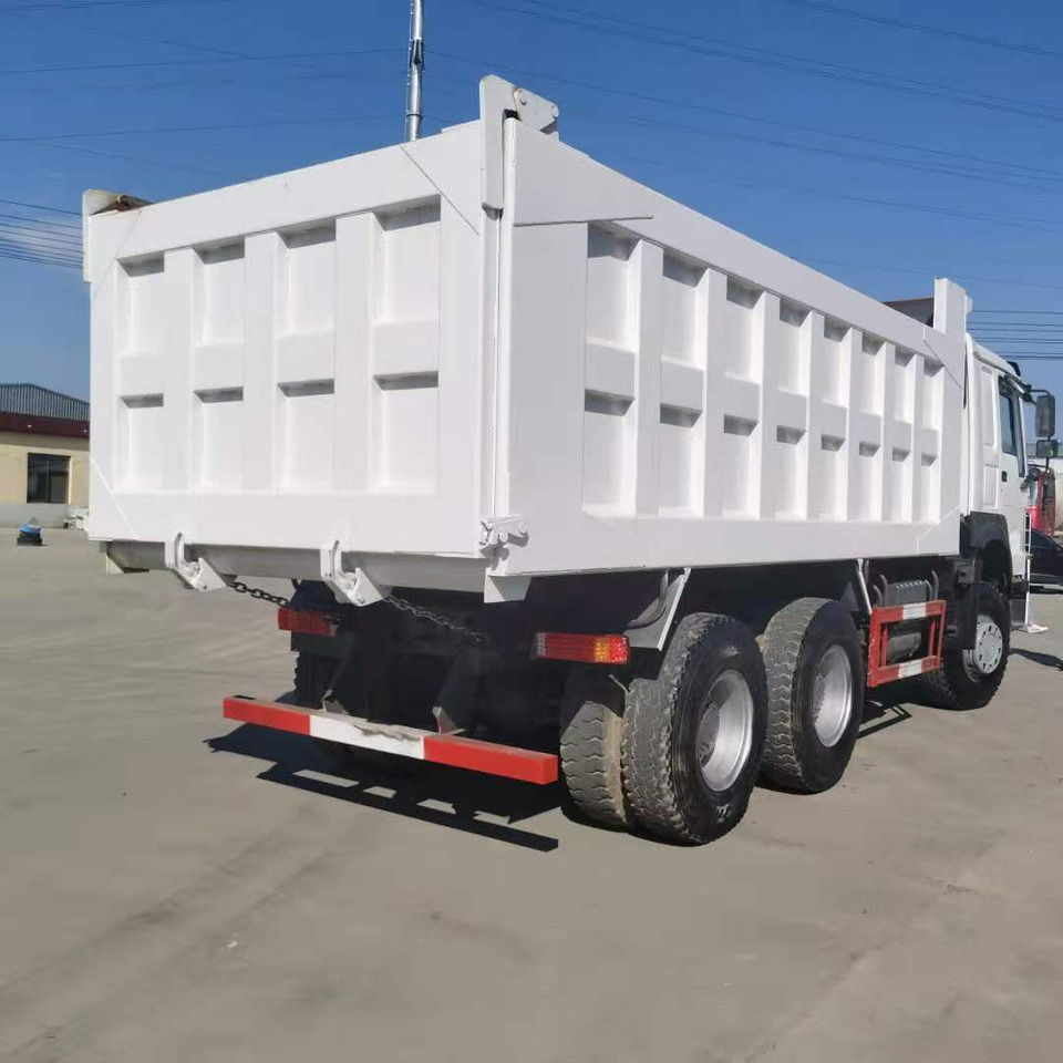 SINOTRUK HOWO - Camión volquete: foto 5 SINOTRUK HOWO - Camión volquete: foto 5