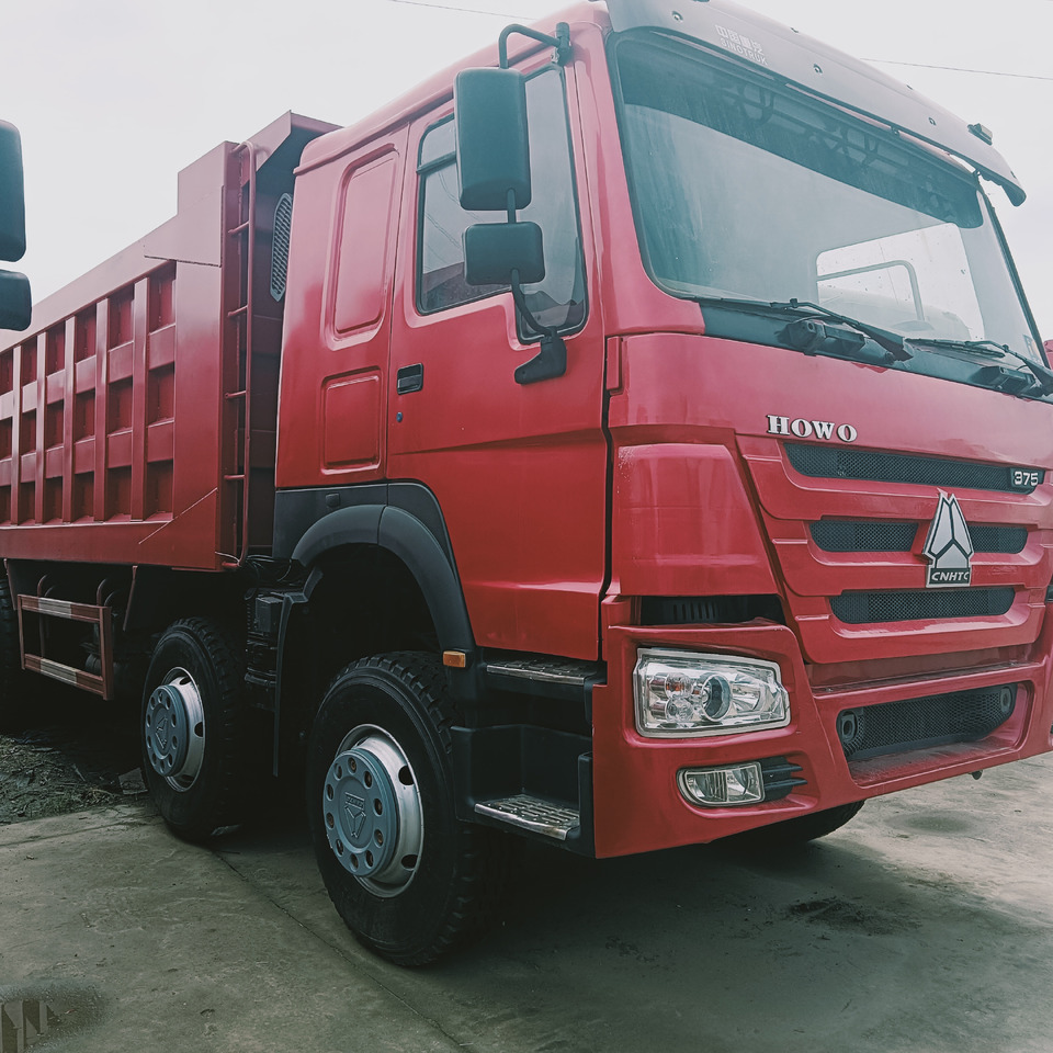 SINOTRUK HOWO - Camión volquete: foto 5 SINOTRUK HOWO - Camión volquete: foto 5