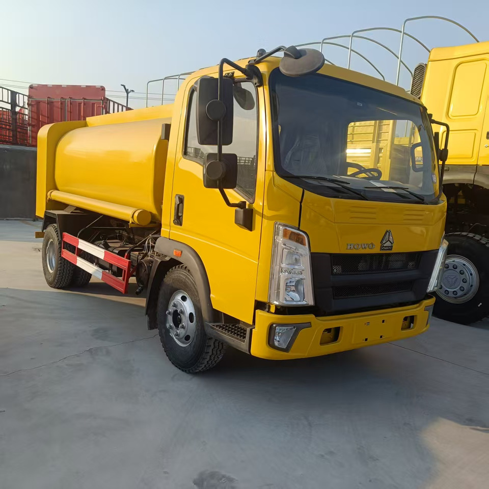 SINOTRUK Tanker truck - Camión cisterna: foto 4 SINOTRUK Tanker truck - Camión cisterna: foto 4