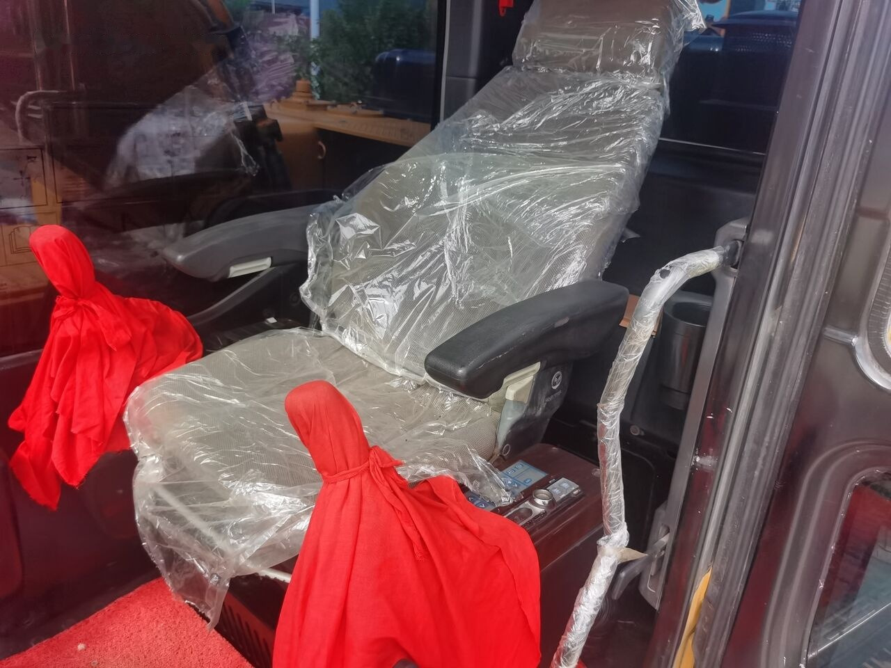 Excavadora de cadenas Sany SY 215C: foto 11