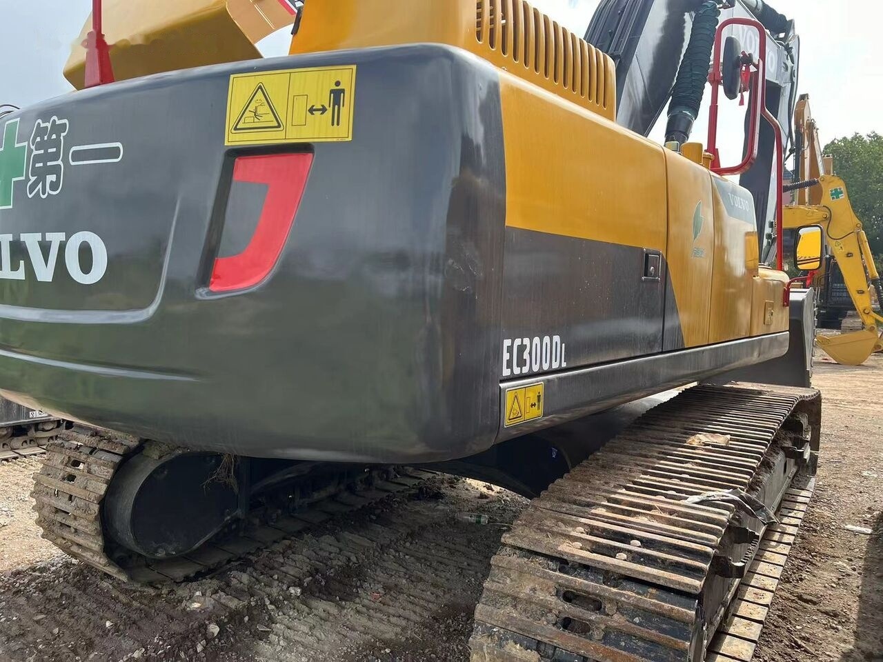 Excavadora de cadenas Volvo EC300D: foto 11