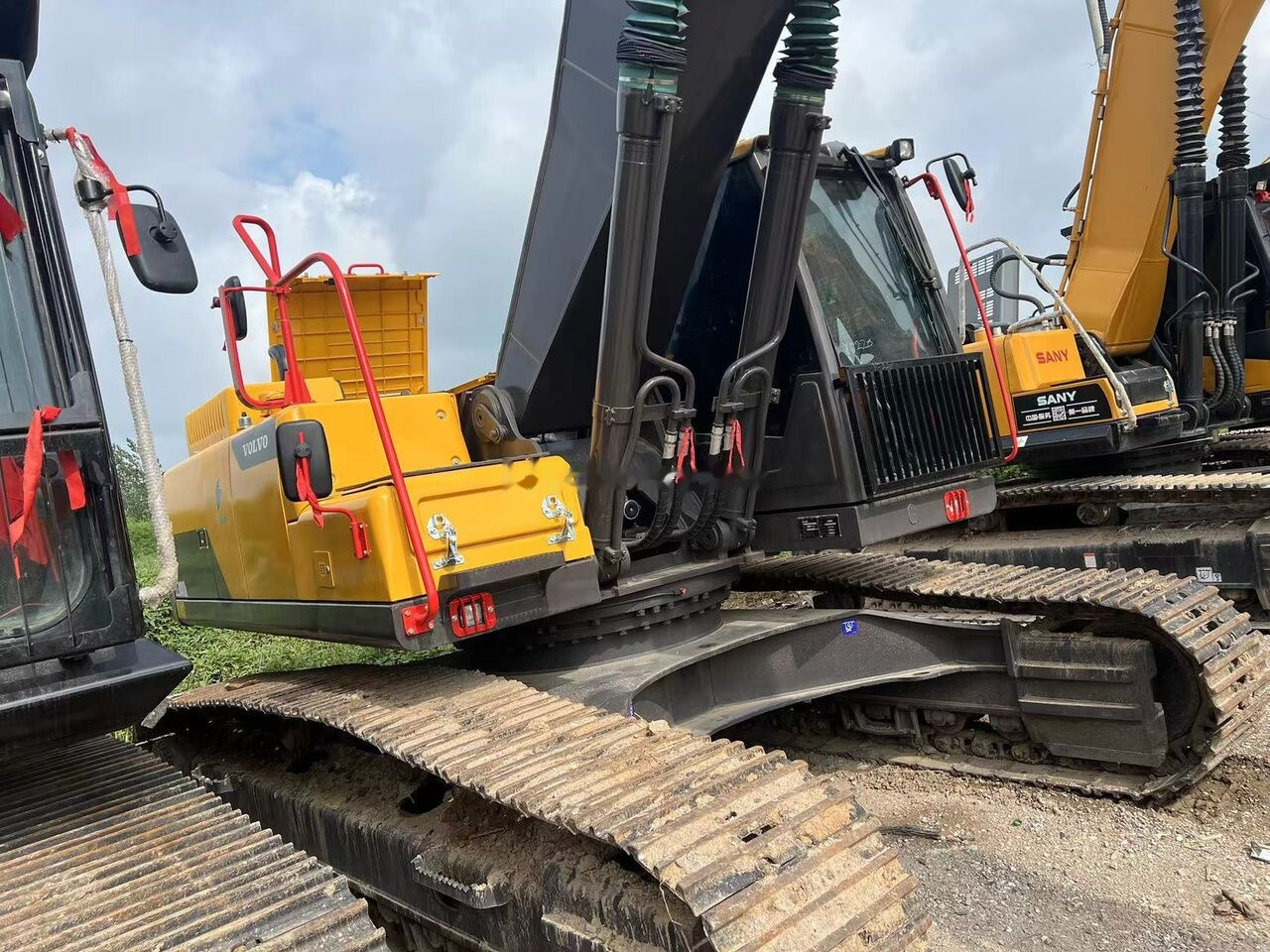 Excavadora de cadenas Volvo EC300D: foto 12