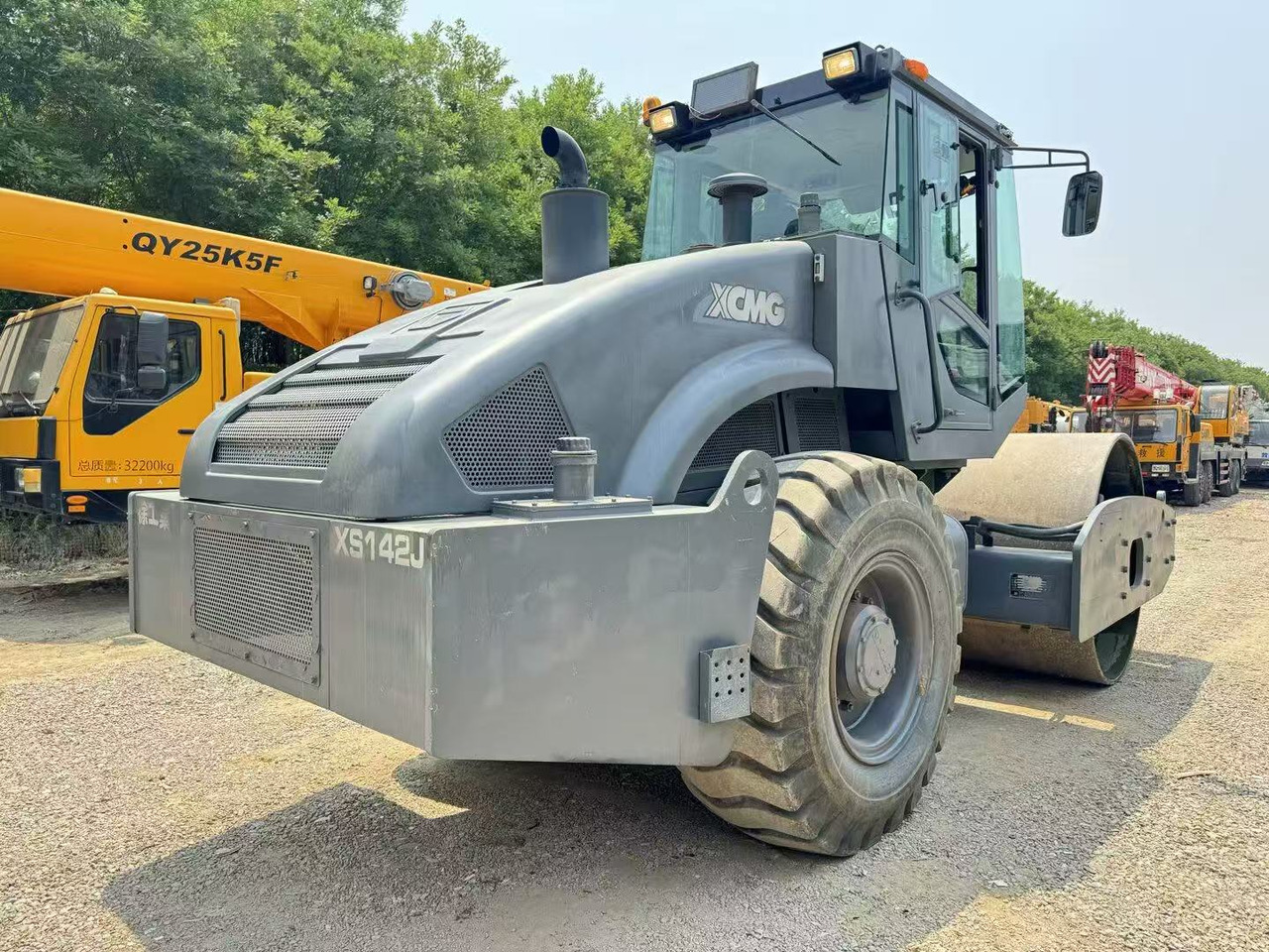 XCMG XS142J - Apisonadora de asfalto: foto 2 XCMG XS142J - Apisonadora de asfalto: foto 2