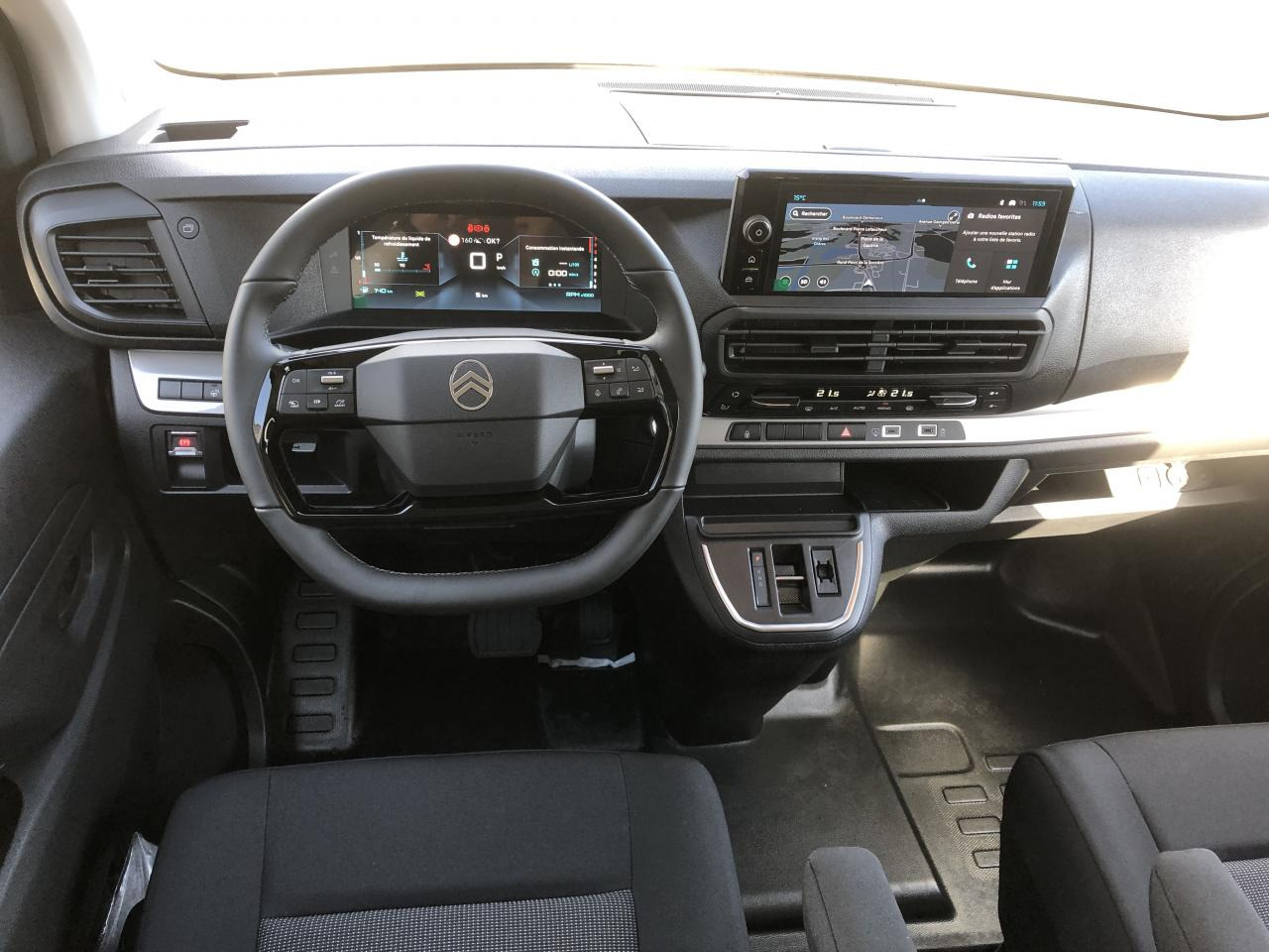 CITROEN Jumpy XL 2.0 BlueHDi - 180 S&S - BV EAT8 III CABINE APPROFONDIE Cabine approfondie Fixe PHASE 2 - Furgón: foto 4 CITROEN Jumpy XL 2.0 BlueHDi - 180 S&S - BV EAT8 III CABINE APPROFONDIE Cabine approfondie Fixe PHASE 2 - Furgón: foto 4