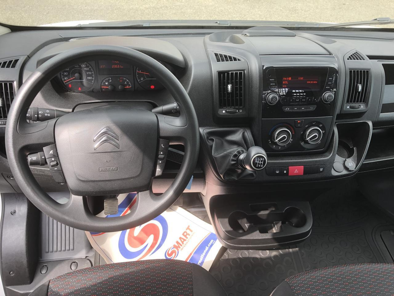 Citroen Jumper Club 4-35 L4 2.2 BlueHDI 16V S&S - 140 III PLATEAU CABINE Plateau cabine 4-35 L4 PHASE 2 - Furgoneta caja abierta: foto 4 Citroen Jumper Club 4-35 L4 2.2 BlueHDI 16V S&S - 140 III PLATEAU CABINE Plateau cabine 4-35 L4 PHASE 2 - Furgoneta caja abierta: foto 4