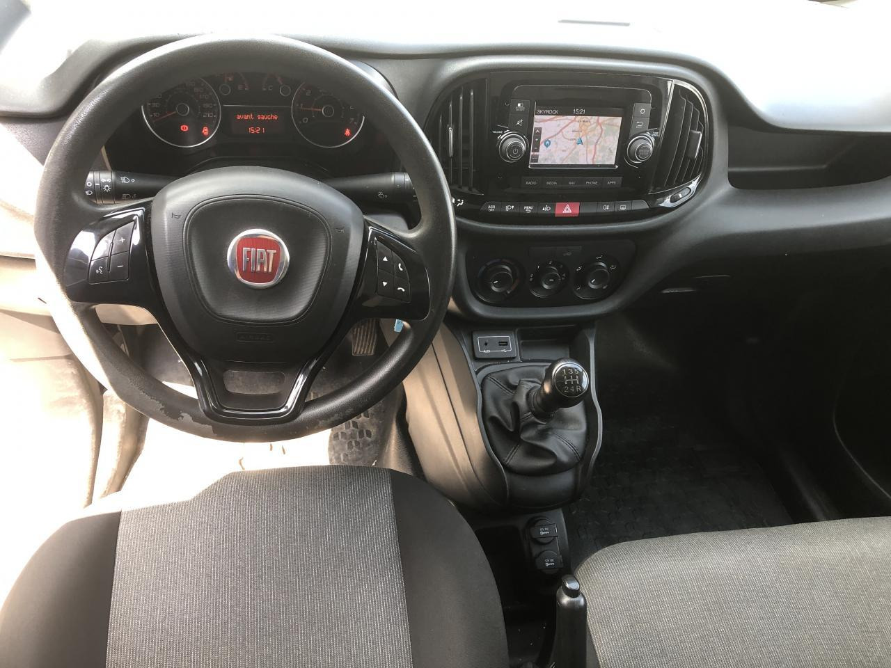 Fiat Doblo Cargo 1.3 MULTIJET 95CH PACK PROFESSIONAL TRIO E6 - Furgoneta pequeña: foto 3 Fiat Doblo Cargo 1.3 MULTIJET 95CH PACK PROFESSIONAL TRIO E6 - Furgoneta pequeña: foto 3