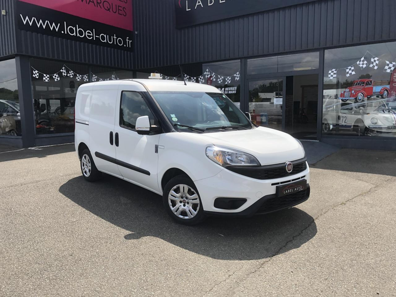Fiat Doblo Cargo 1.3 MULTIJET 95CH PACK PROFESSIONAL TRIO E6 - Furgoneta pequeña: foto 1 Fiat Doblo Cargo 1.3 MULTIJET 95CH PACK PROFESSIONAL TRIO E6 - Furgoneta pequeña: foto 1
