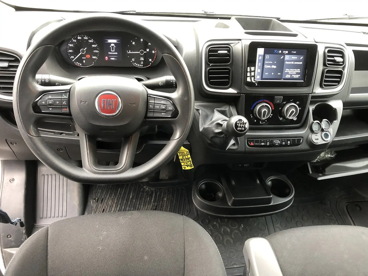 Fiat Ducato 3.5 XL H3-POWER 180CH MAXI - Furgoneta caja abierta: foto 4 Fiat Ducato 3.5 XL H3-POWER 180CH MAXI - Furgoneta caja abierta: foto 4