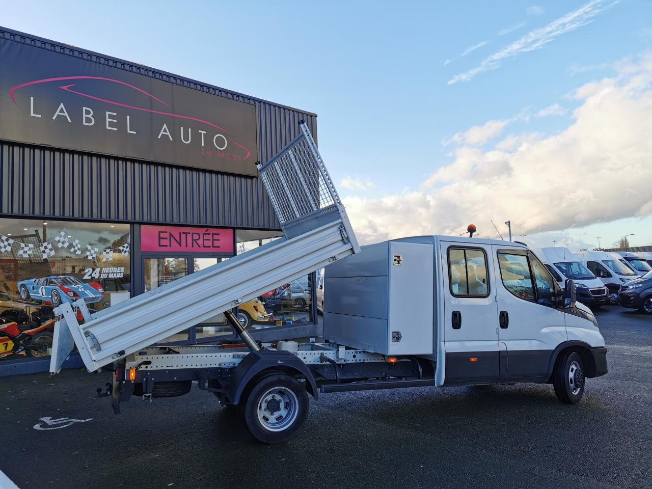 IVECO Daily 35 C 14H D/P S&S (Quad-Tor)  CHASSIS DOUBLE CABINE 2014 35C/35S CHASSIS CABINE DOUBLE Chas - Furgoneta basculante, Furgoneta combi: foto 5 IVECO Daily 35 C 14H D/P S&S (Quad-Tor)  CHASSIS DOUBLE CABINE 2014 35C/35S CHASSIS CABINE DOUBLE Chas - Furgoneta basculante, Furgoneta combi: foto 5