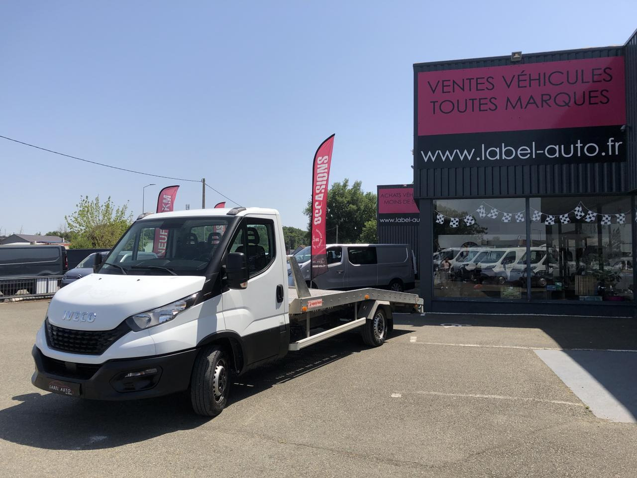 Iveco Daily IVECO PORTE VOITURE DEPANNEUSE 35 S 16 3L0 160 CH EMPATTEMENT 4100 PLATEAU FIX ALU EQUIP M - Camión portavehículos: foto 5 Iveco Daily IVECO PORTE VOITURE DEPANNEUSE 35 S 16 3L0 160 CH EMPATTEMENT 4100 PLATEAU FIX ALU EQUIP M - Camión portavehículos: foto 5