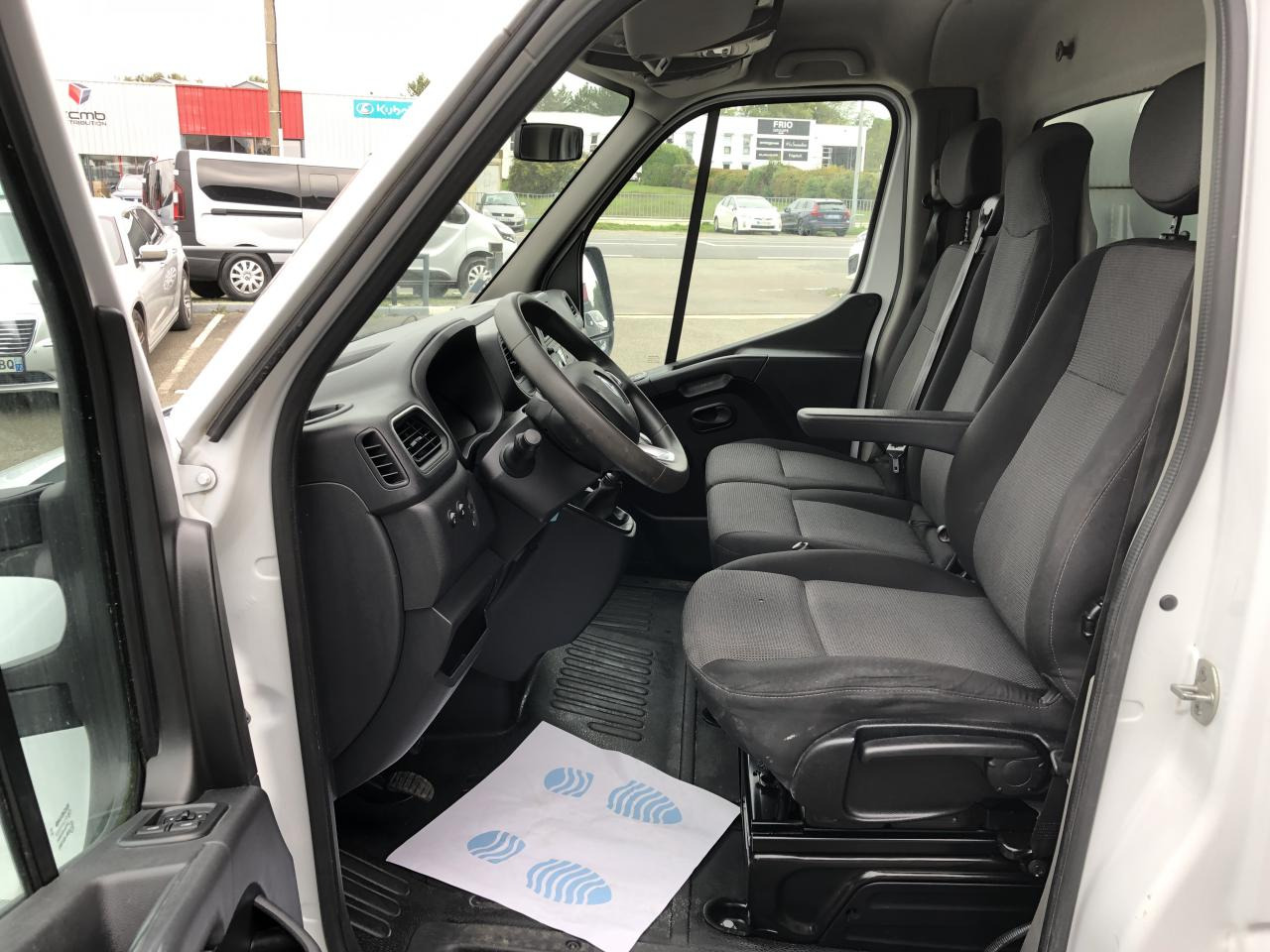 RENAULT Master Confort R3500RJ L3 2.3 dCi - 145 Petite Série  III TRANSPORTS SPECIFIQUES BENNE Benne - Furgoneta basculante: foto 4 RENAULT Master Confort R3500RJ L3 2.3 dCi - 145 Petite Série  III TRANSPORTS SPECIFIQUES BENNE Benne - Furgoneta basculante: foto 4